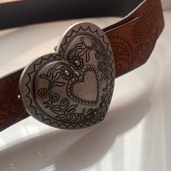 Boho Vegan Leather Floral Etched Heart Buckle Belt - Picture 5 of 5